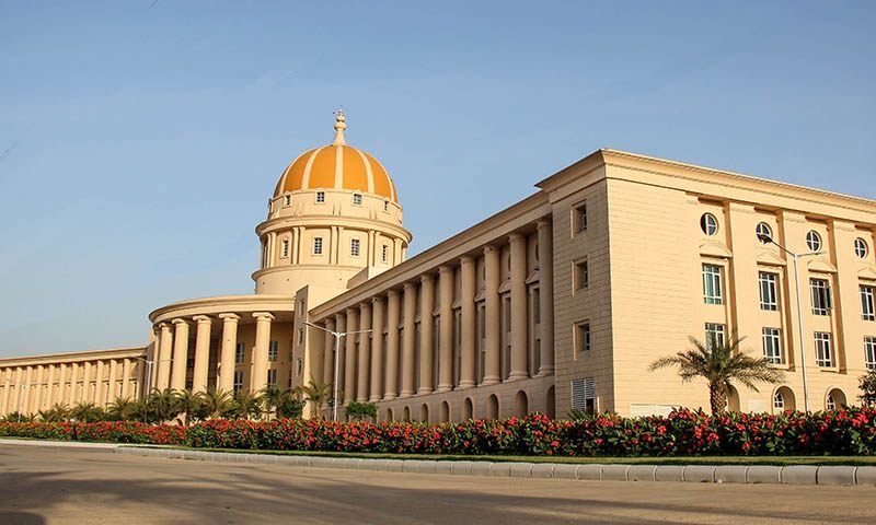 MUJ campus
